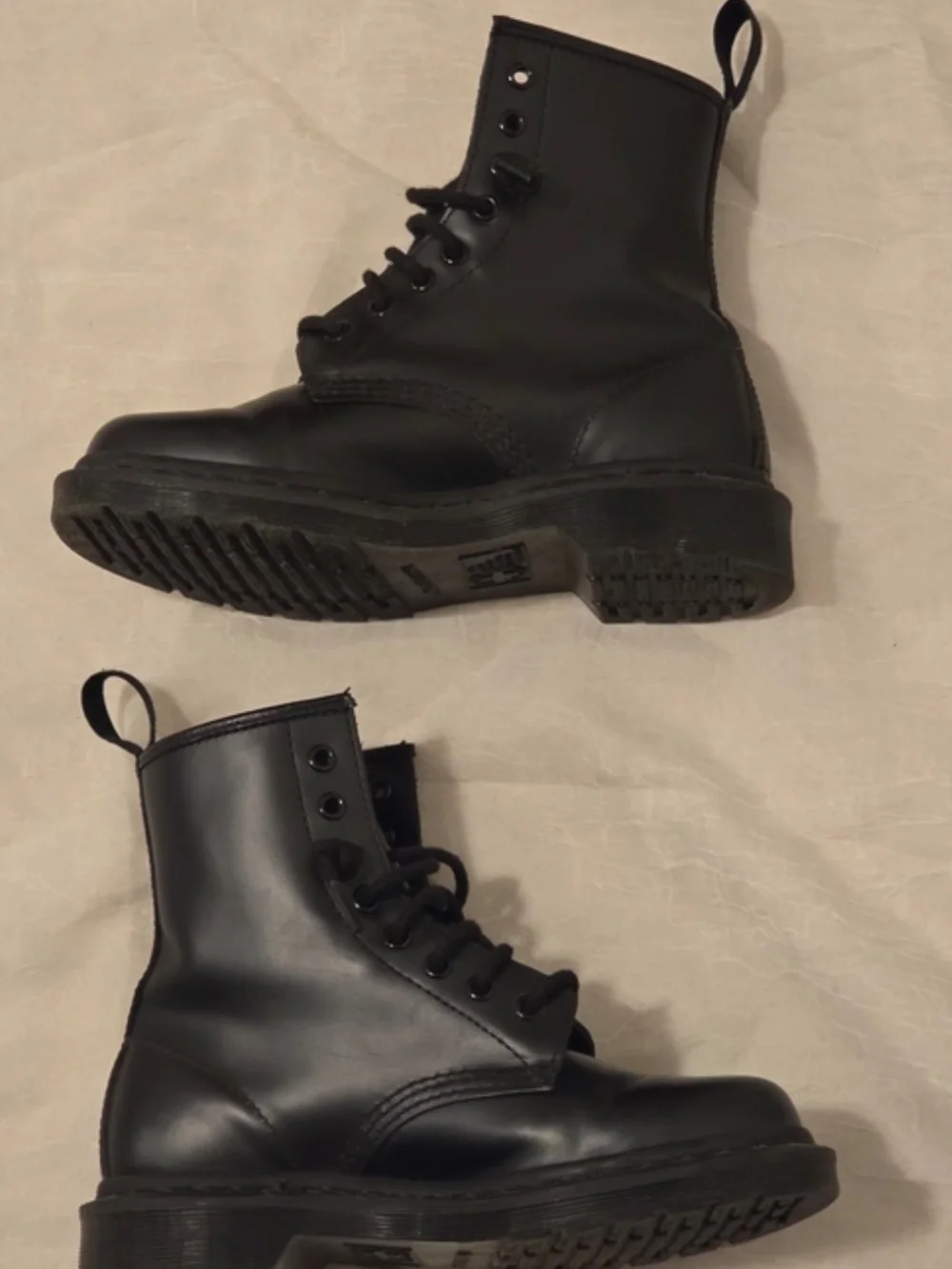 Dr. Martens 1460 Mono Smooth Leather
